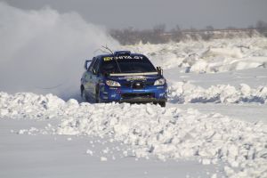 Чубаров-Чубарова, Subaru, лёд, дерево. - subarist.ru